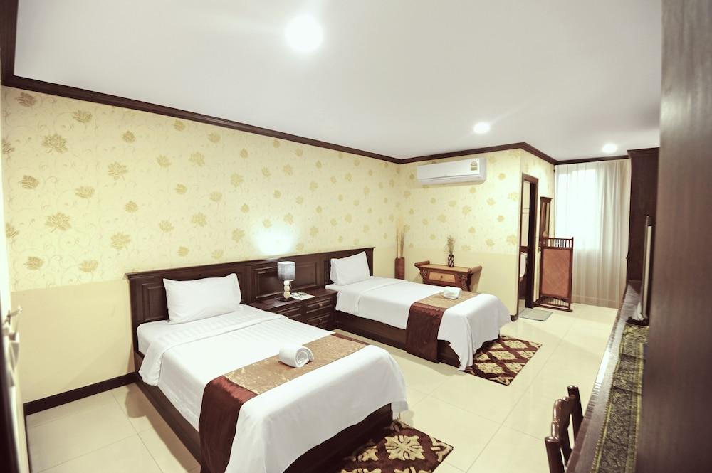 Romena Grand Hotel Chiang Mai Dış mekan fotoğraf