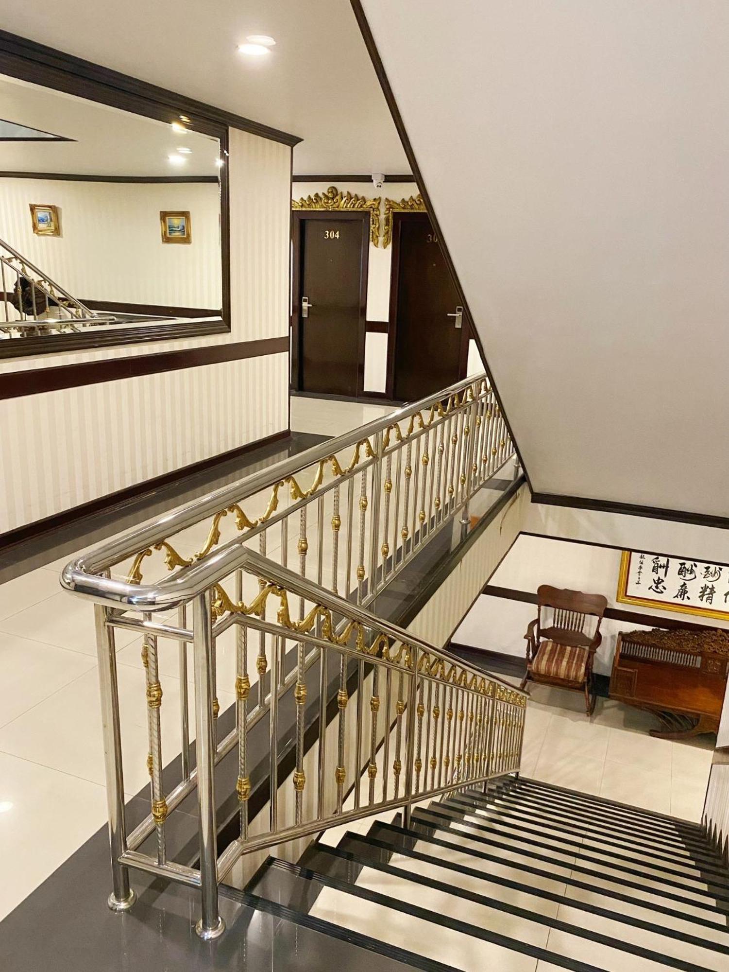 Romena Grand Hotel Chiang Mai Dış mekan fotoğraf